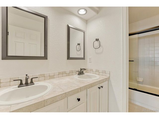 10077 Glenstone Cir, Highlands Ranch, CO 80130