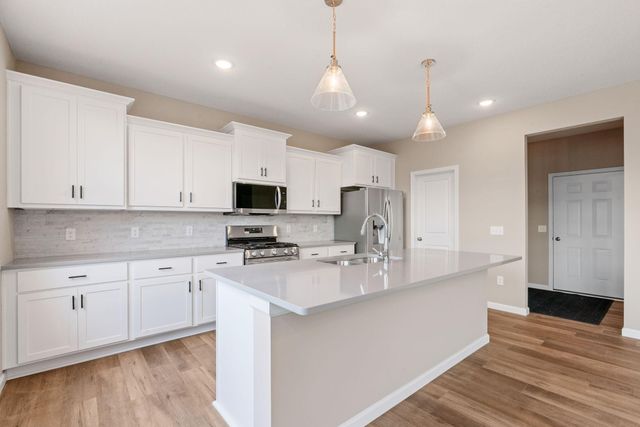 10824 165th Avenue NW, Elk River, MN 55330