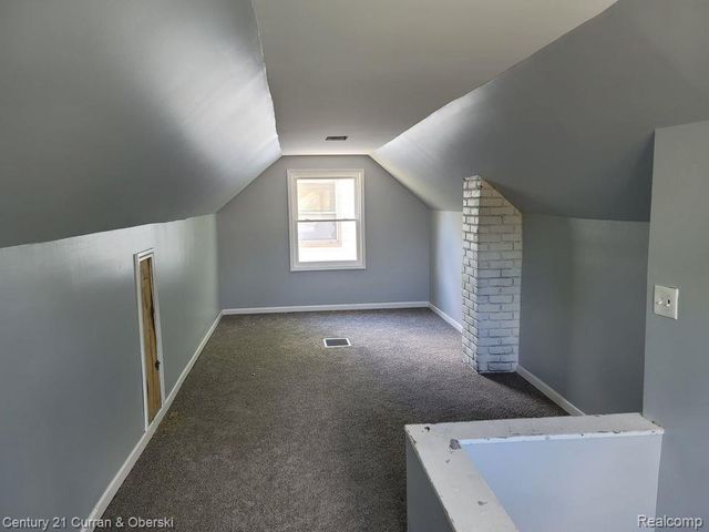 24708 Stanford Street, Dearborn Heights, MI 48125