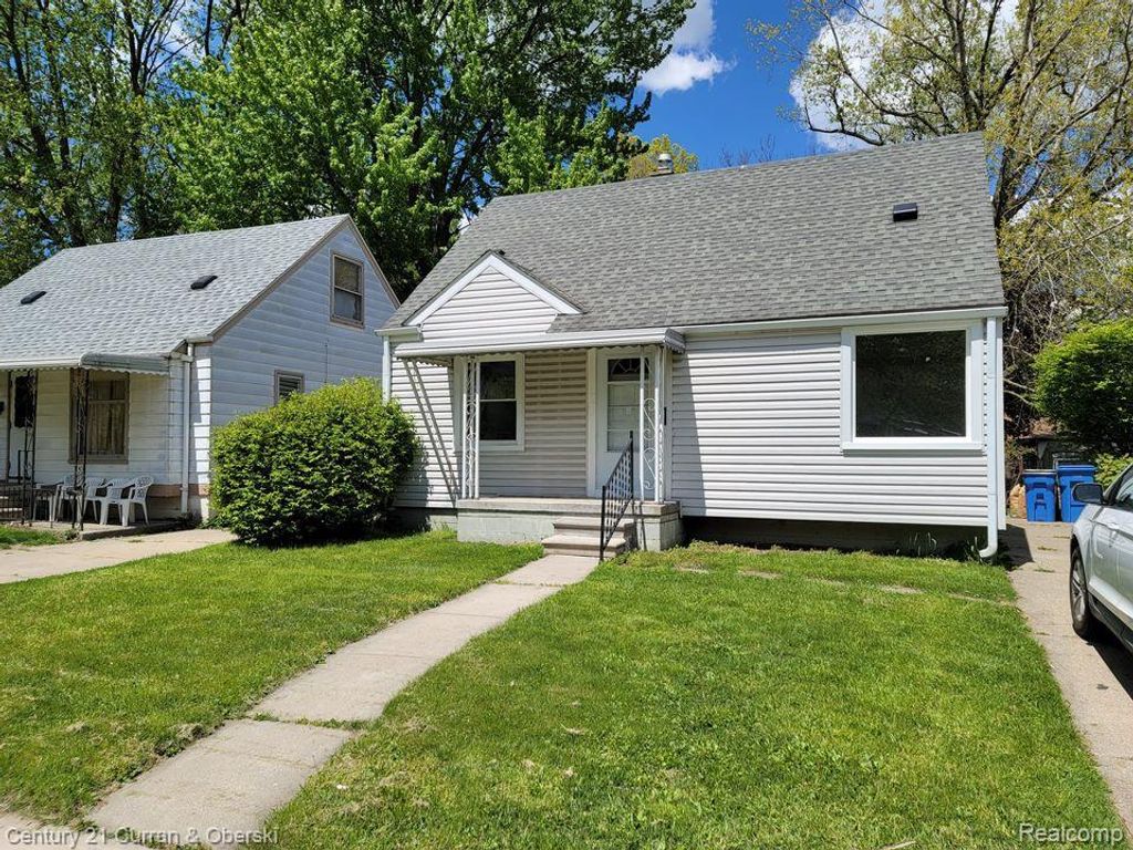 24708 Stanford Street, Dearborn Heights, MI 48125