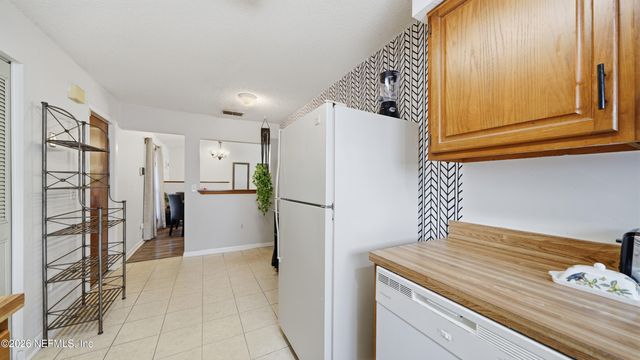 10388 ARROW LAKES Drive E, Jacksonville, FL 32257