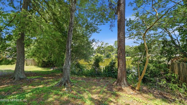 10388 ARROW LAKES Drive E, Jacksonville, FL 32257