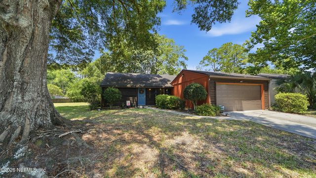 10388 ARROW LAKES Drive E, Jacksonville, FL 32257