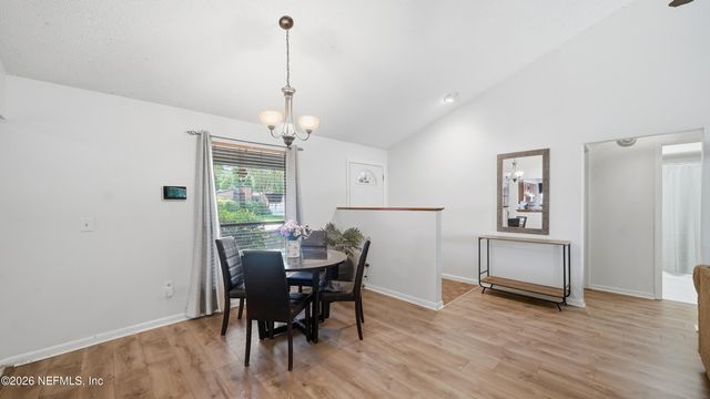 10388 ARROW LAKES Drive E, Jacksonville, FL 32257