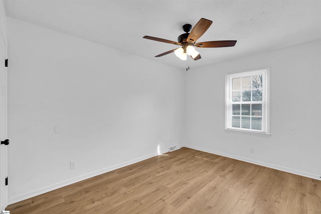 701 Ikes Road, Taylors, SC 29687