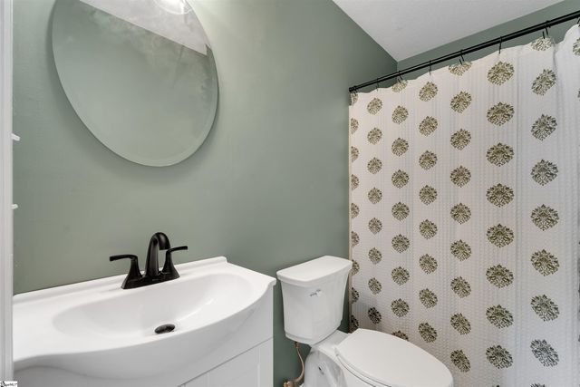 701 Ikes Road, Taylors, SC 29687