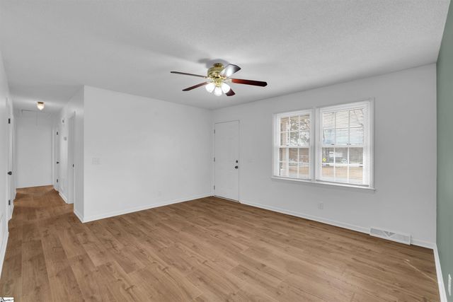 701 Ikes Road, Taylors, SC 29687