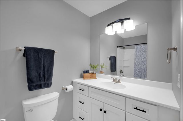 701 Ikes Road, Taylors, SC 29687