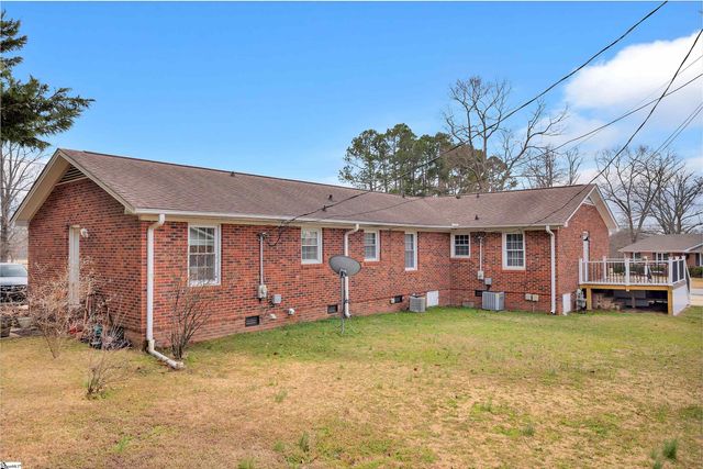 701 Ikes Road, Taylors, SC 29687