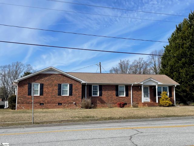 701 Ikes Road, Taylors, SC 29687