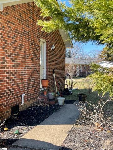 701 Ikes Road, Taylors, SC 29687