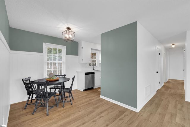 701 Ikes Road, Taylors, SC 29687