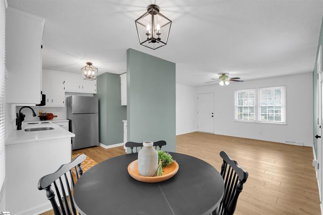 701 Ikes Road, Taylors, SC 29687