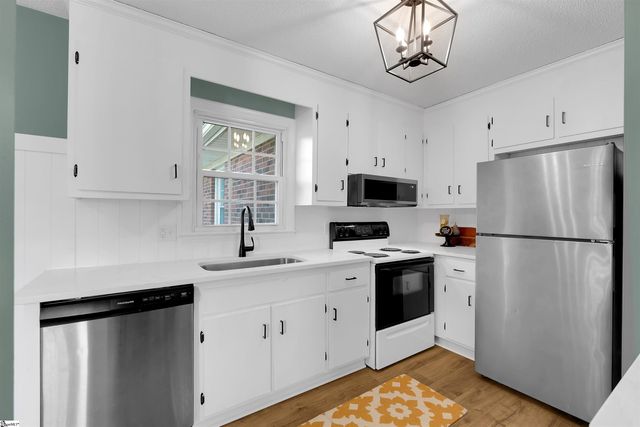 701 Ikes Road, Taylors, SC 29687