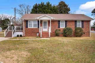 701 Ikes Road, Taylors, SC 29687
