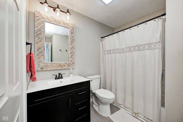 7172 Eagle Cove Drive N, Indianapolis, IN 46254