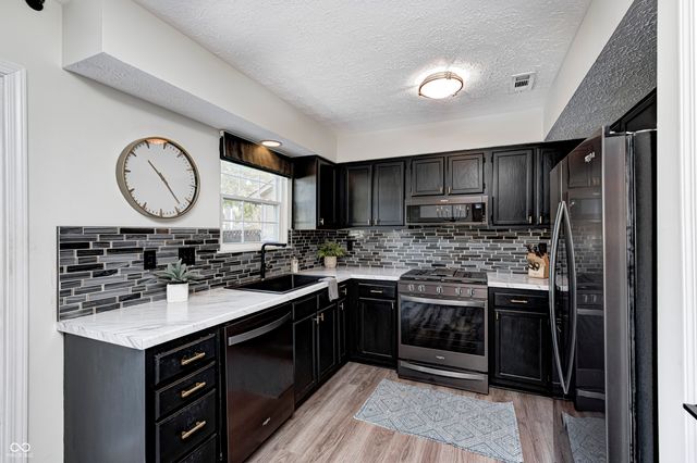 7172 Eagle Cove Drive N, Indianapolis, IN 46254