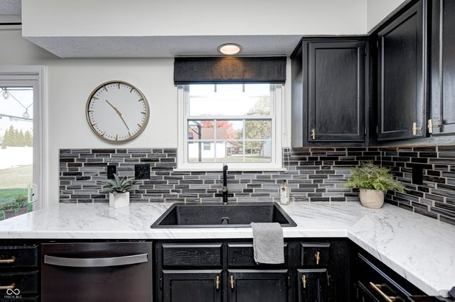 7172 Eagle Cove Drive N, Indianapolis, IN 46254