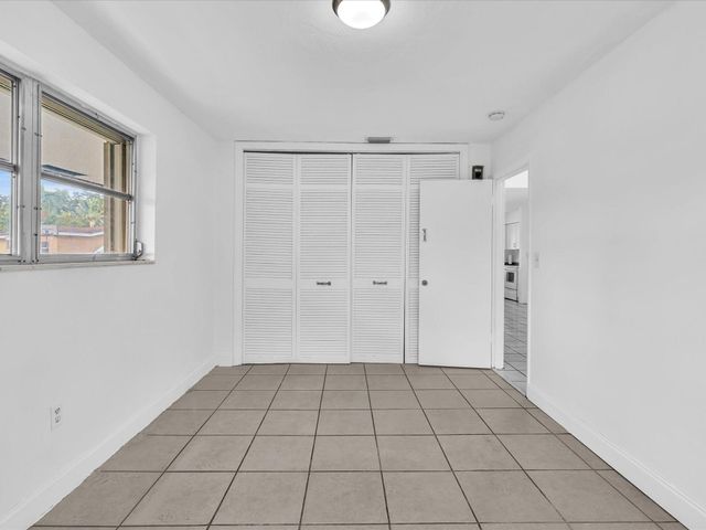 7971 NW 16th Street, Pembroke Pines, FL 33024