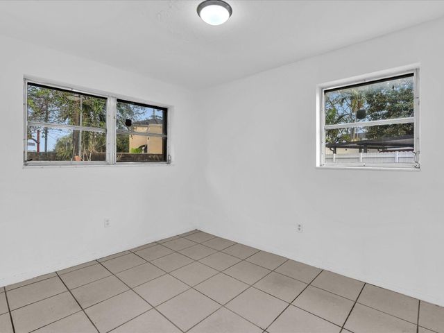 7971 NW 16th Street, Pembroke Pines, FL 33024