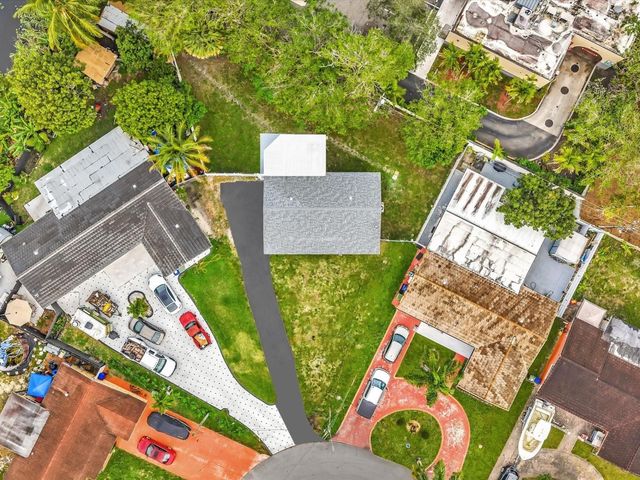 7971 NW 16th Street, Pembroke Pines, FL 33024