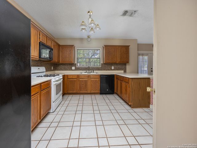 11631 Milestone, San Antonio, TX 78253