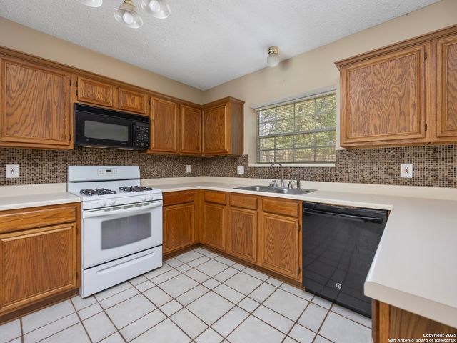 11631 Milestone, San Antonio, TX 78253