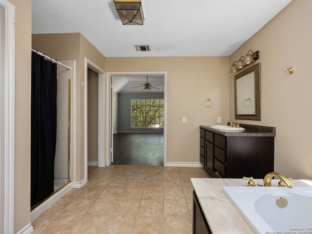 11631 Milestone, San Antonio, TX 78253
