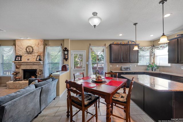 918 Armour Dr, Cibolo, TX 78108