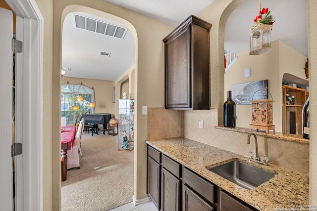 918 Armour Dr, Cibolo, TX 78108