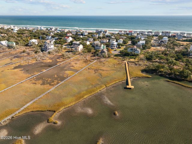 34 N Oak Court, Surf City, NC 28445