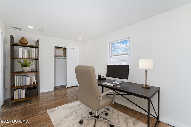 606 Alma Place, Oakhurst, NJ 07755