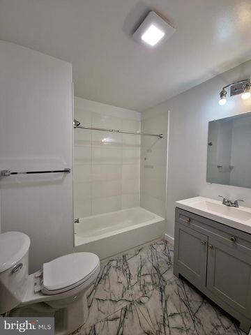 100 NEVERSINK ST, Reading, PA 19602