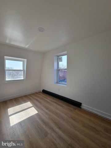 100 NEVERSINK ST, Reading, PA 19602