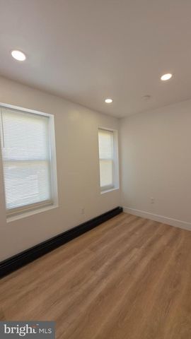 100 NEVERSINK ST, Reading, PA 19602