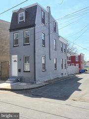 100 NEVERSINK ST, Reading, PA 19602