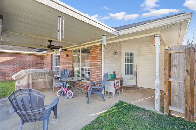 87 Meadow Oaks Court, Millbrook, AL 36054