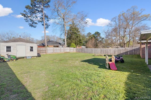 87 Meadow Oaks Court, Millbrook, AL 36054