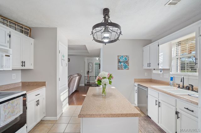 87 Meadow Oaks Court, Millbrook, AL 36054