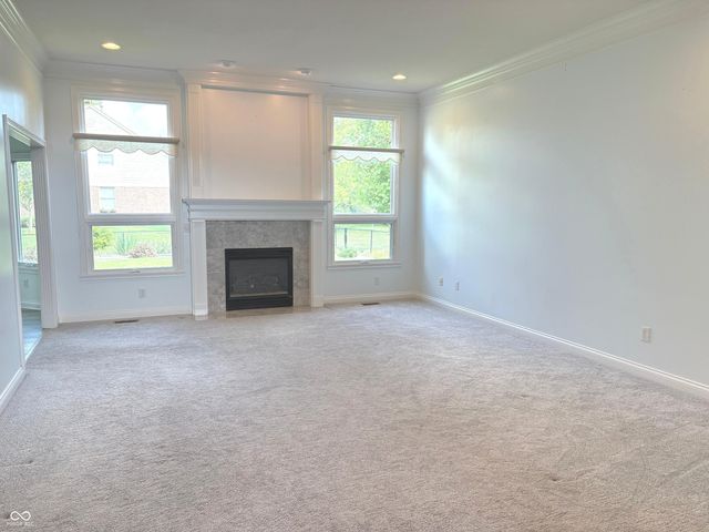 1846 S Fox Cove Boulevard, New Palestine, IN 46163