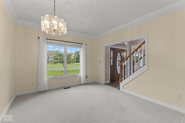 1846 S Fox Cove Boulevard, New Palestine, IN 46163