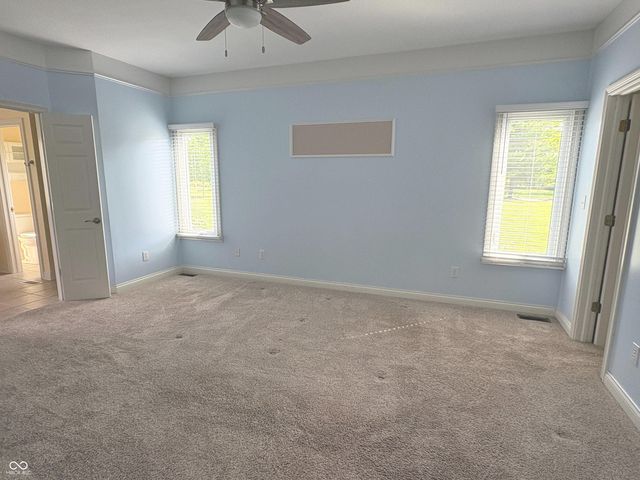 1846 S Fox Cove Boulevard, New Palestine, IN 46163