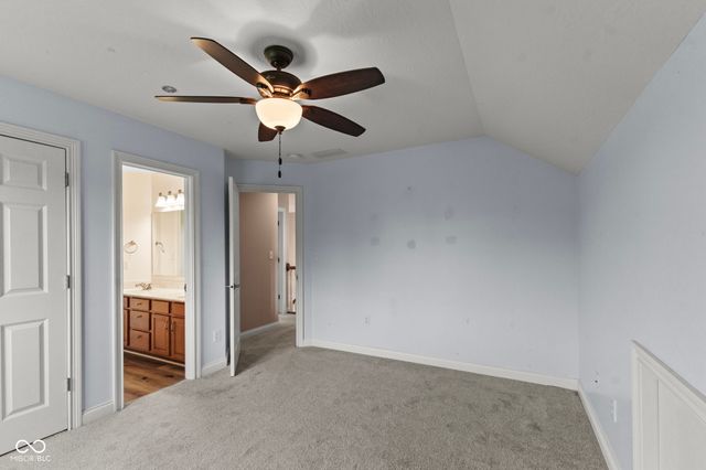 1846 S Fox Cove Boulevard, New Palestine, IN 46163