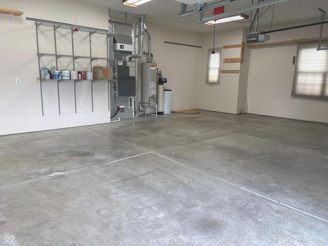 1846 S Fox Cove Boulevard, New Palestine, IN 46163