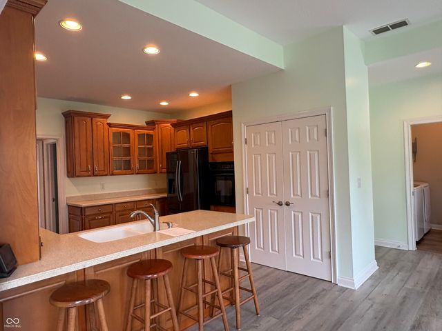1846 S Fox Cove Boulevard, New Palestine, IN 46163