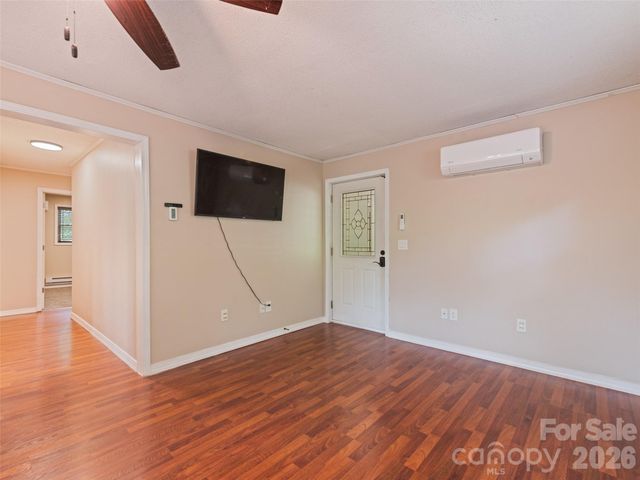 157 Highland Terrace, Clyde, NC 28721
