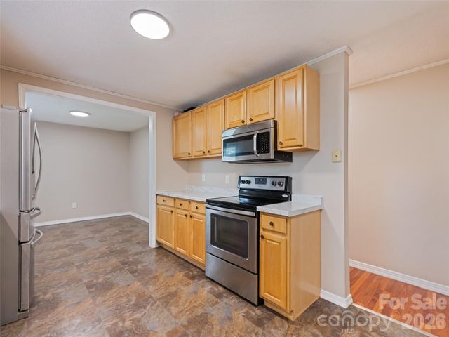 157 Highland Terrace, Clyde, NC 28721