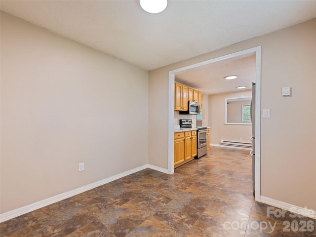 157 Highland Terrace, Clyde, NC 28721