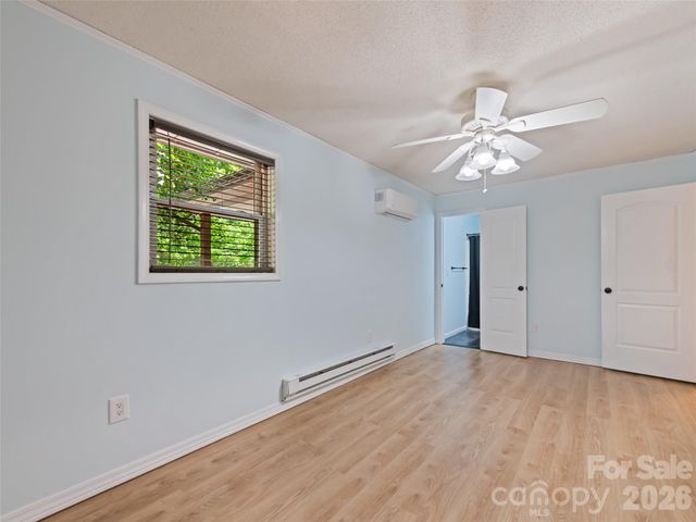 157 Highland Terrace, Clyde, NC 28721