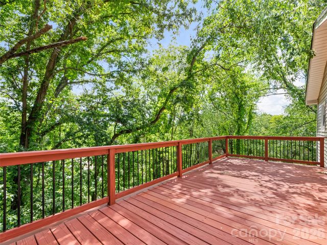 157 Highland Terrace, Clyde, NC 28721